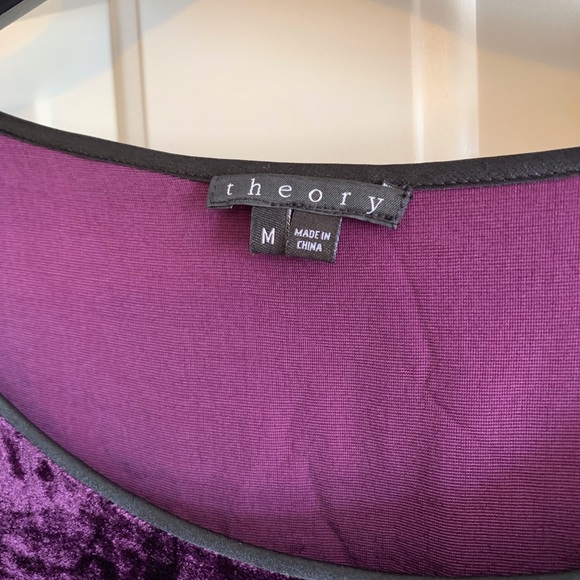 Theory purple crushed velvet high lo tunic size M - Picture 6 of 7